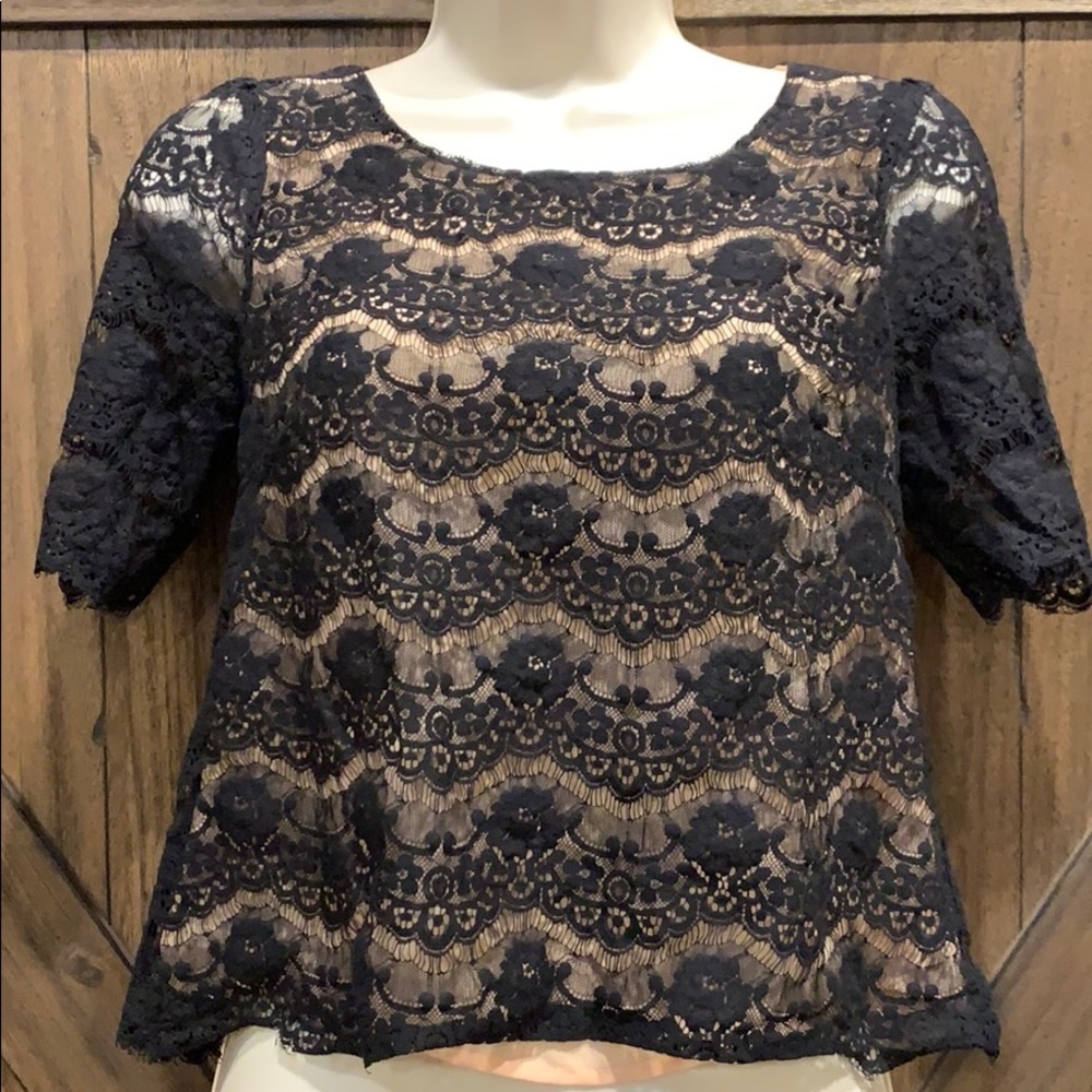 Lovely Forever 21 lace crop top, Sz S